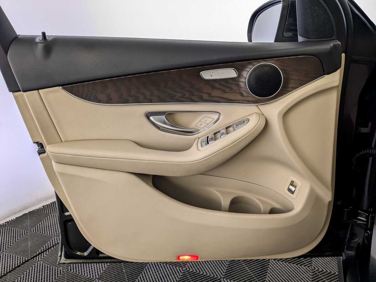 Купить Mercedes-Benz GLC 220 d, 2019, 135 513 км, фото №15