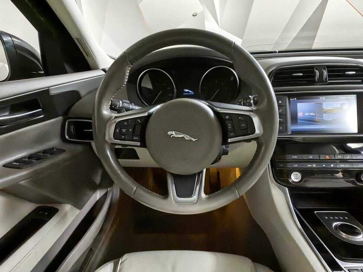 Купить Jaguar XE, 2017, 122 134 км, фото №15