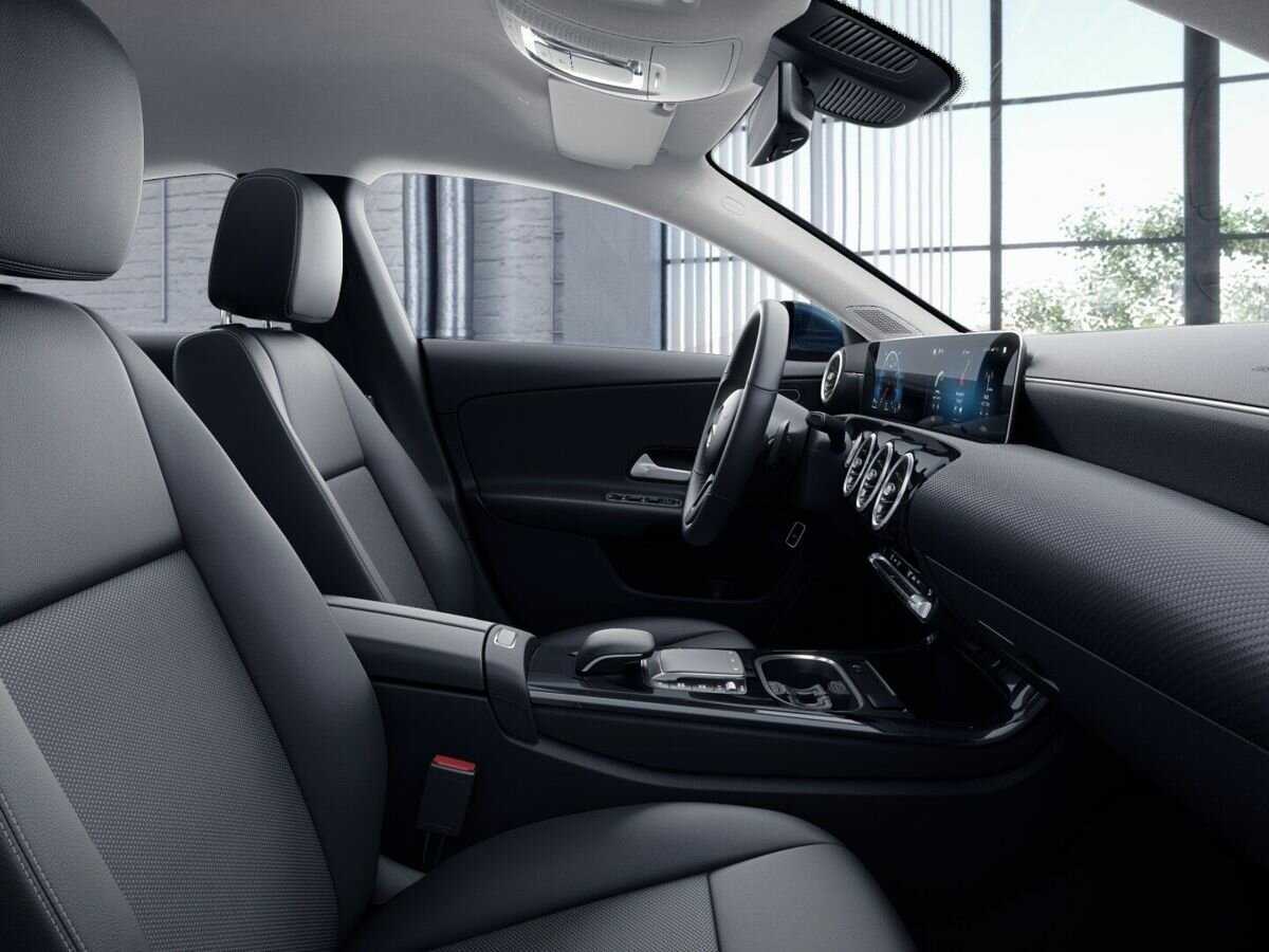 Купить Mercedes-Benz CLA 200, 2020, 31 927 км, фото №17