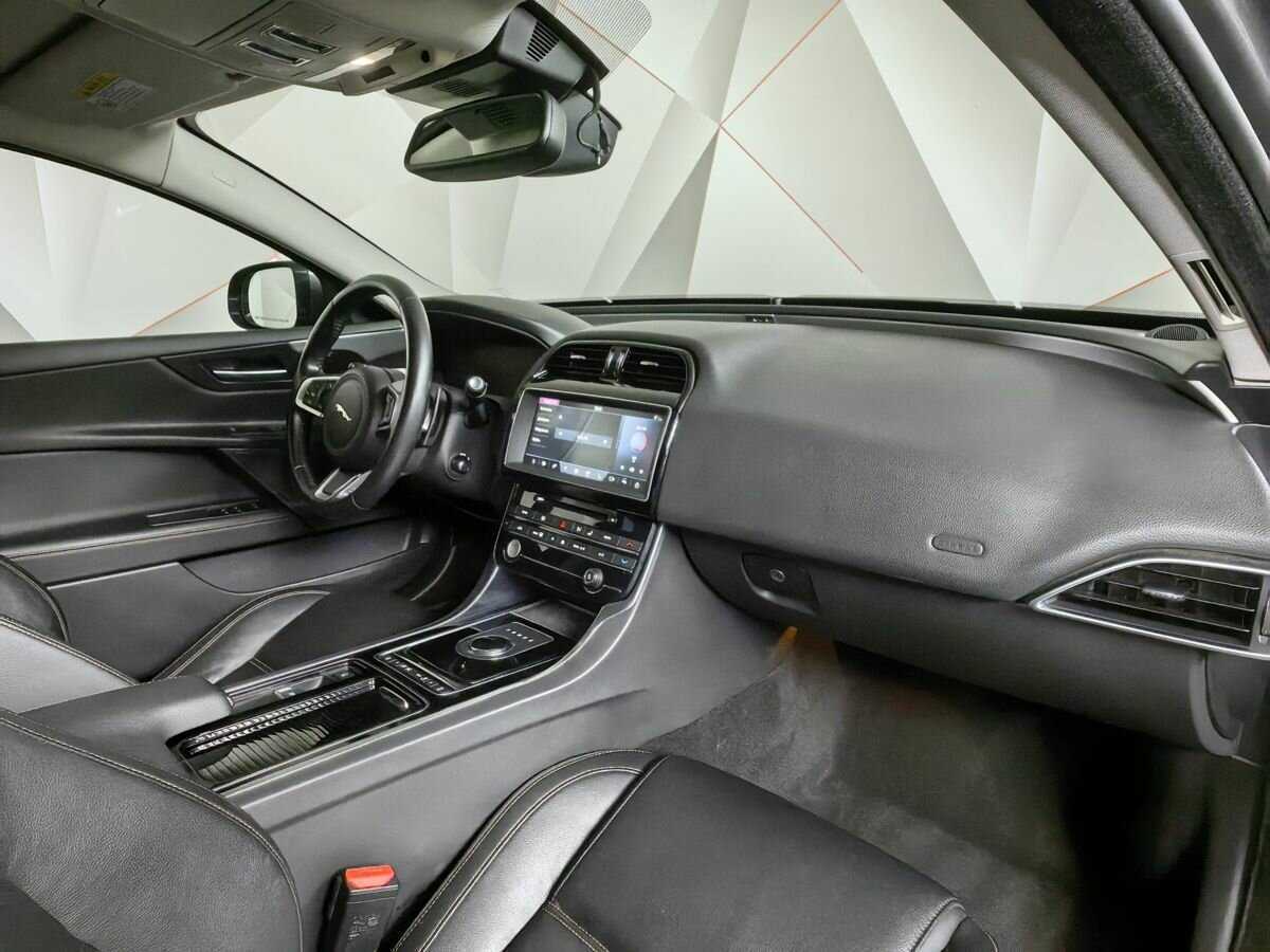 Купить Jaguar XE, 2018, 135 678 км, фото №9