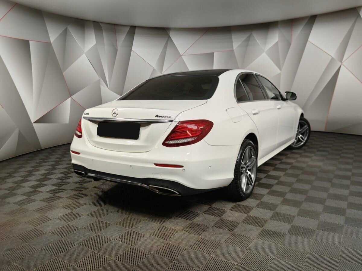 Mercedes-Benz E-Класс