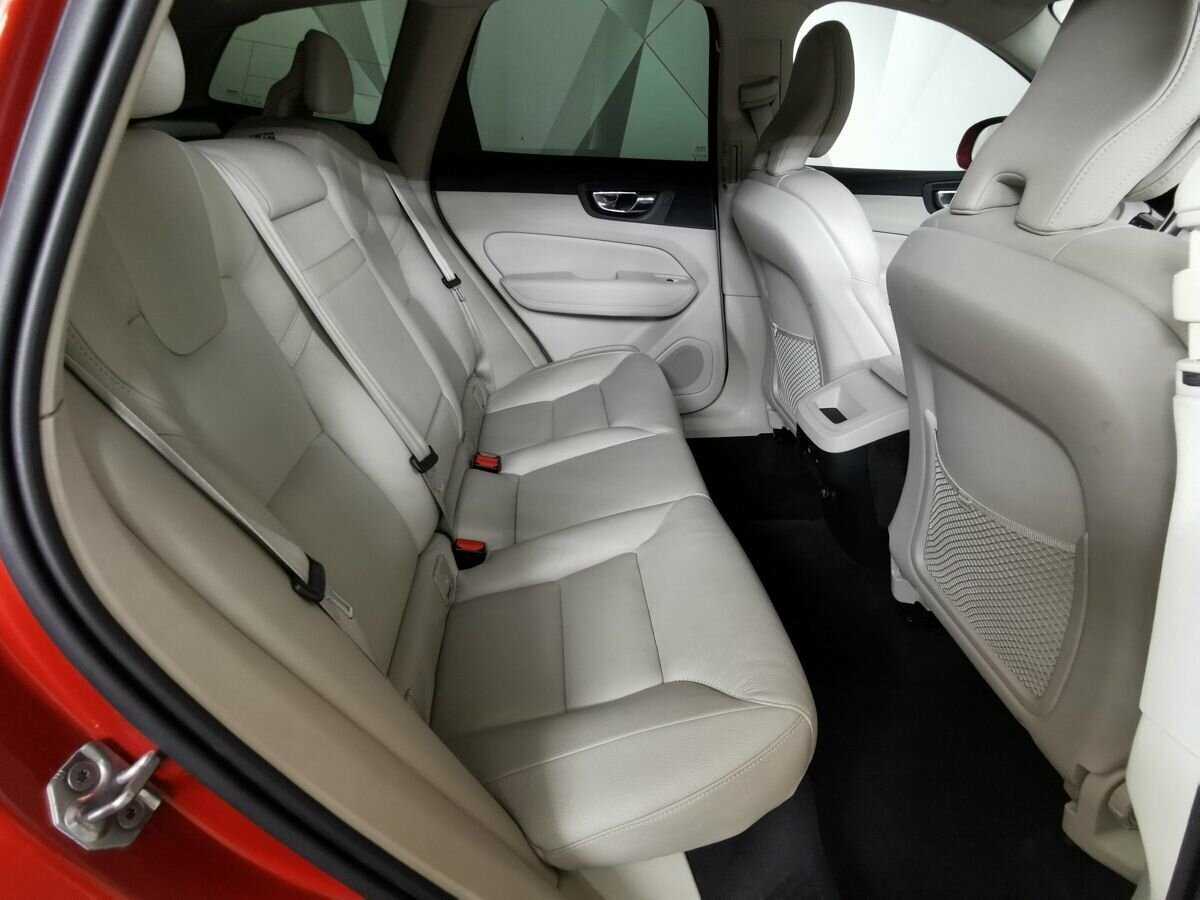 Купить Volvo XC60, 2018, 125 727 км, фото №12