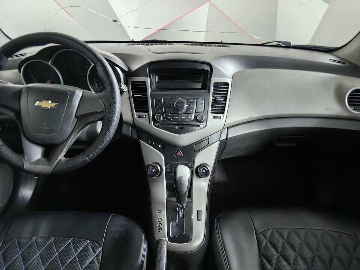 Купить Chevrolet Cruze, 2011, 358 320 км, фото №11