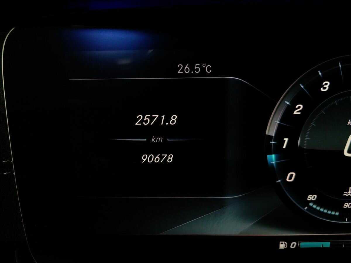 Купить Mercedes-Benz E-Класс 200, 2017, 90 675 км, фото №14