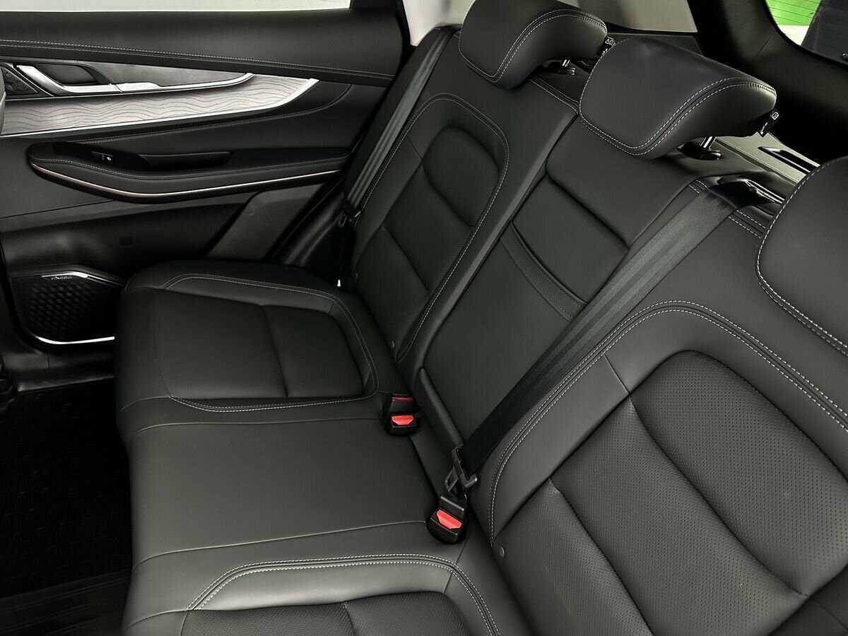 Купить EXEED LX, 2023, 9 940 км, фото №16