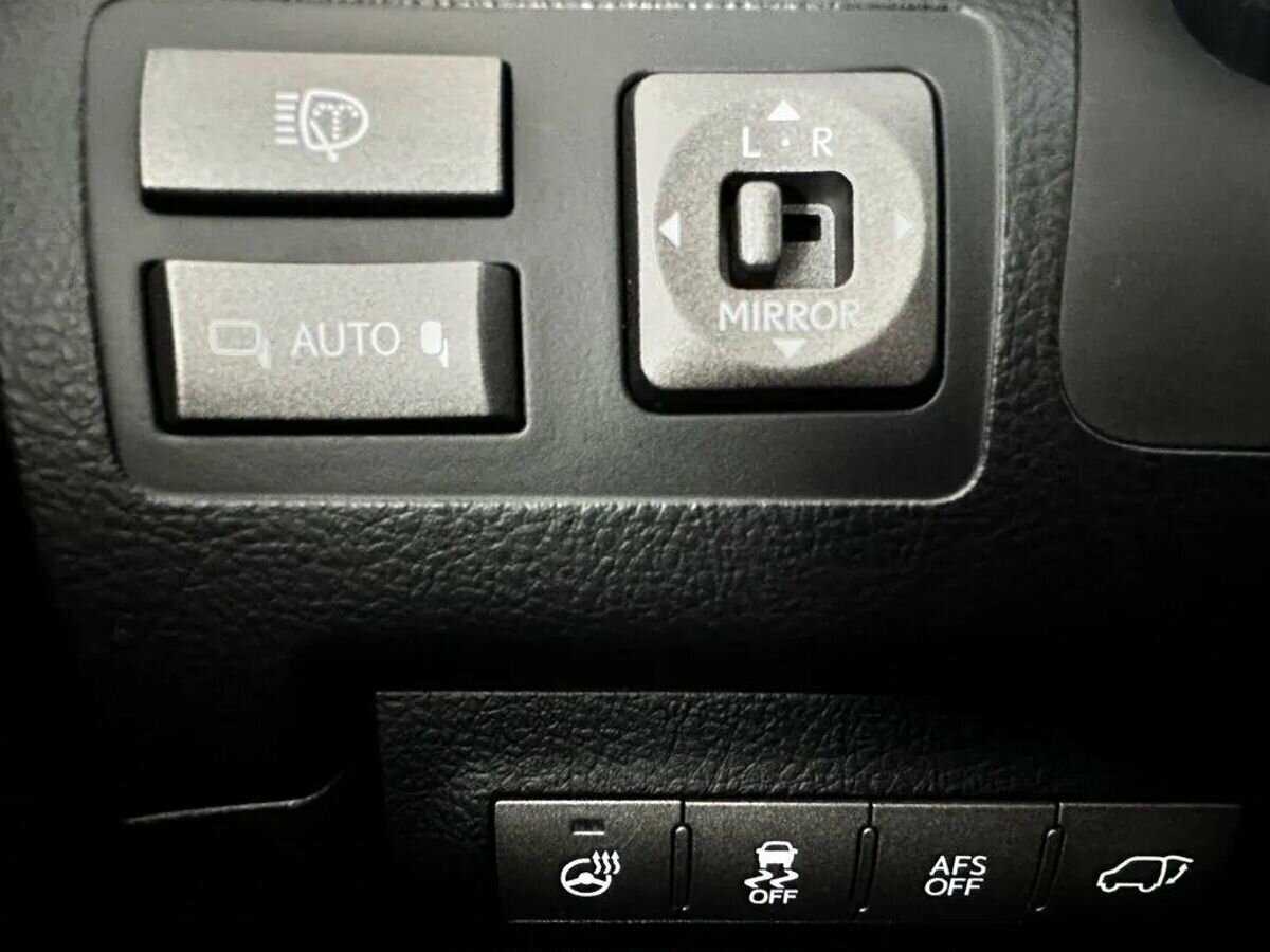 Купить Lexus LX 570, 2013, 243 268 км, фото №21