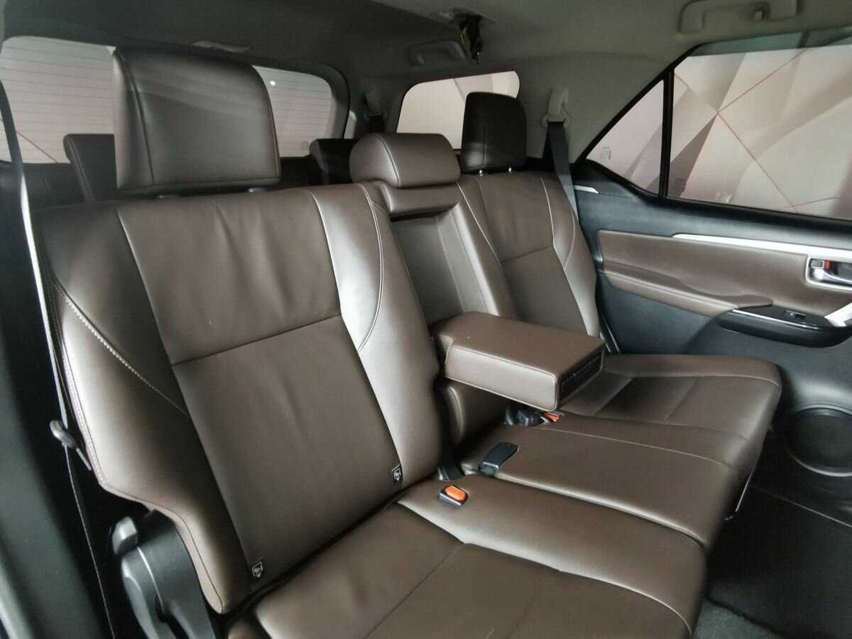 Купить Toyota Fortuner, 2019, 46 083 км, фото №13