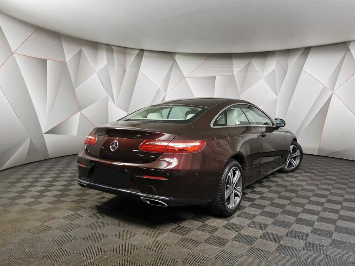 Mercedes-Benz E-Класс