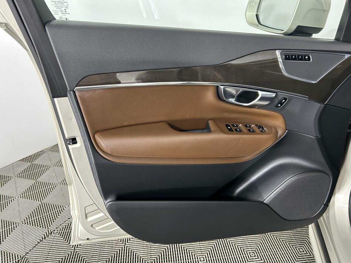 Купить Volvo XC90, 2017, 58 765 км, фото №8