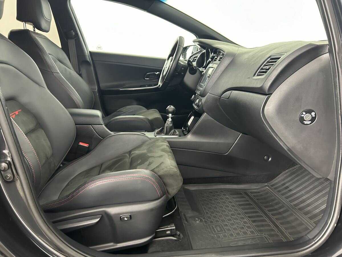 Купить Kia Ceed GT, 2017, 133 756 км, фото №14
