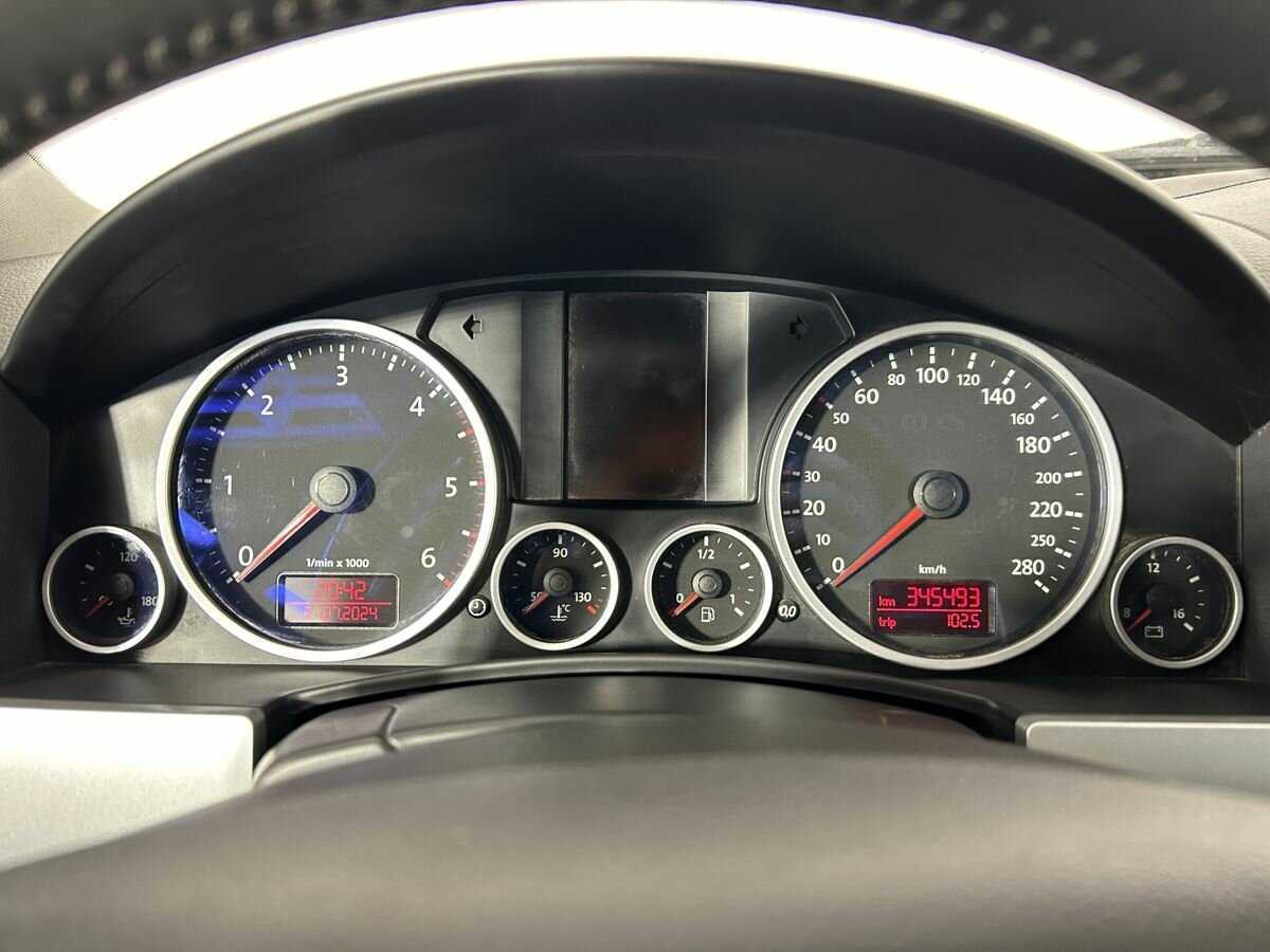 Купить Volkswagen Touareg, 2010, 345 000 км, фото №9