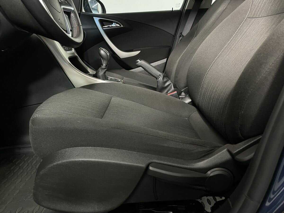 Купить Opel Astra, 2010, 137 598 км, фото №10