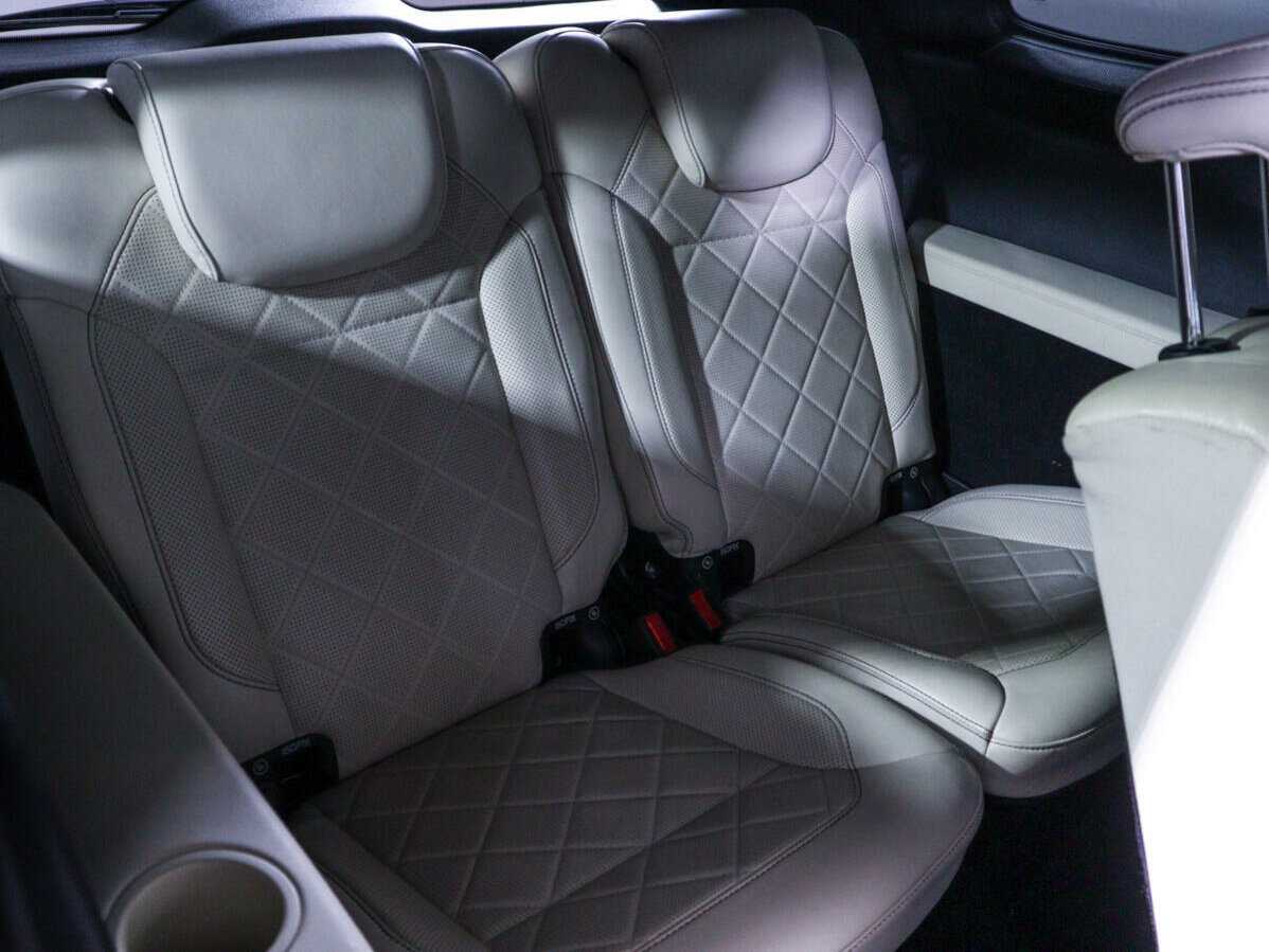 Купить Mercedes-Benz GLS 500, 2016, 211 072 км, фото №19