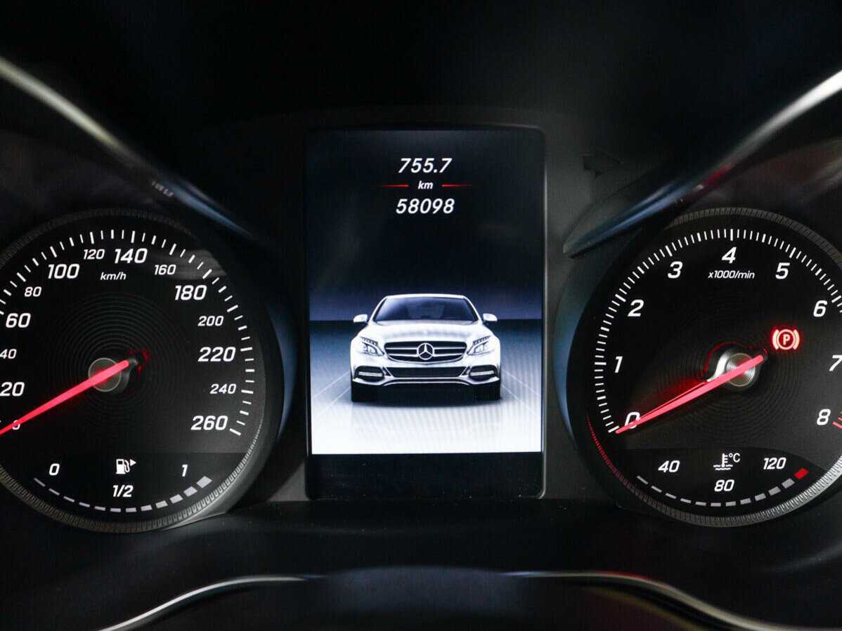 Купить Mercedes-Benz C-Класс 180, 2015, 58 150 км, фото №11