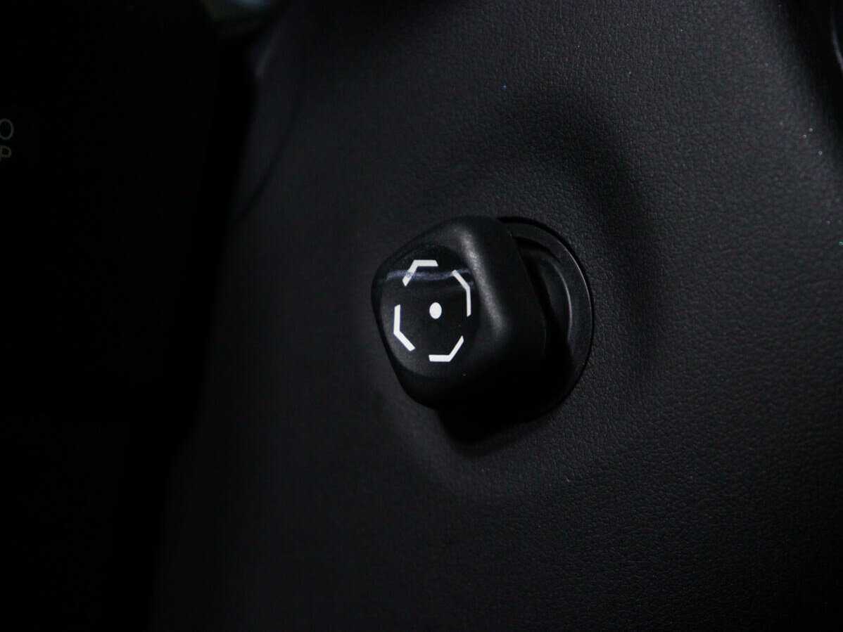 Купить Lexus NX 200, 2018, 75 486 км, фото №15