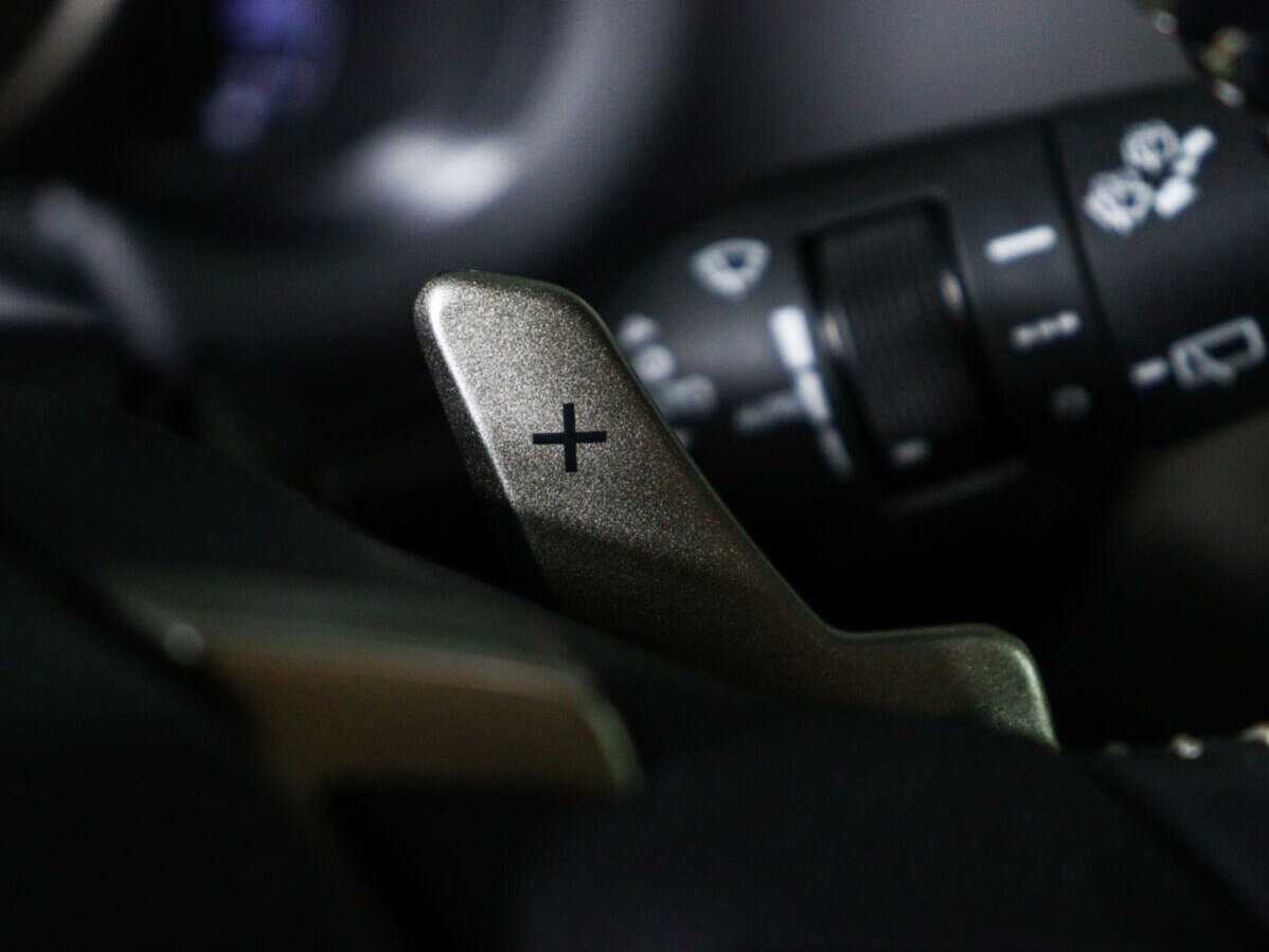 Купить Lexus NX 200, 2018, 75 486 км, фото №17