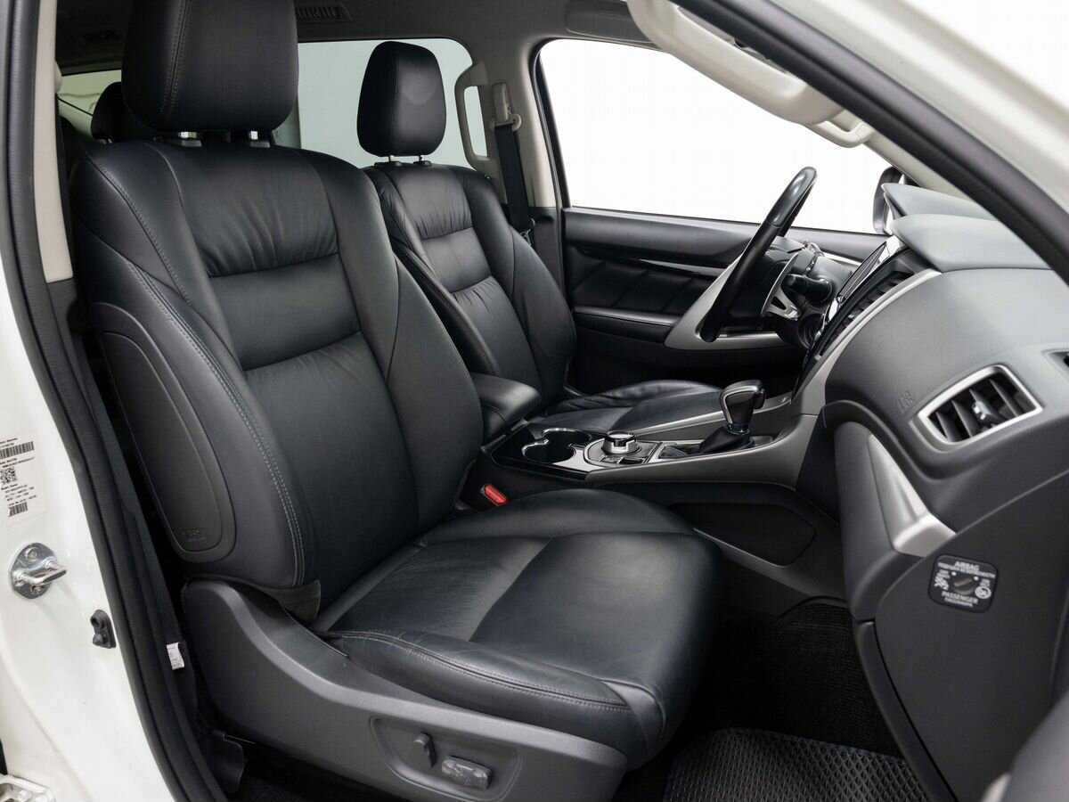 Купить Mitsubishi Pajero Sport, 2017, 105 000 км, фото №12