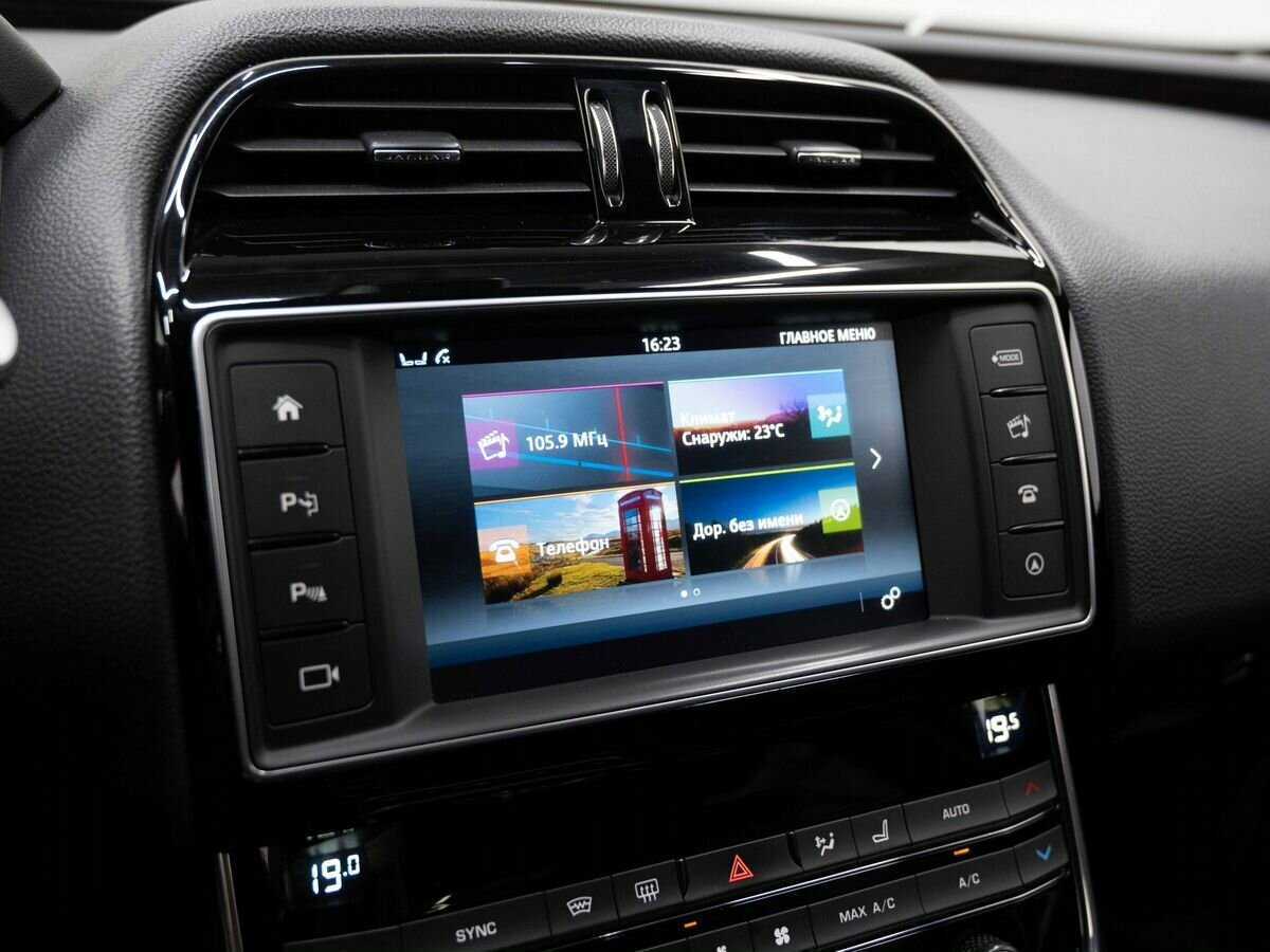 Купить Jaguar XE, 2016, 291 920 км, фото №21