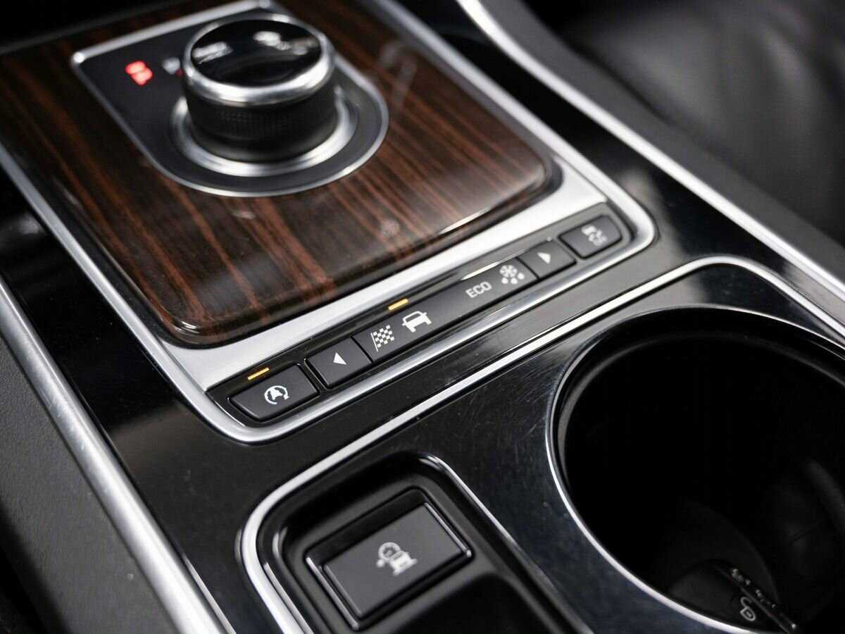 Купить Jaguar XE, 2016, 291 920 км, фото №24