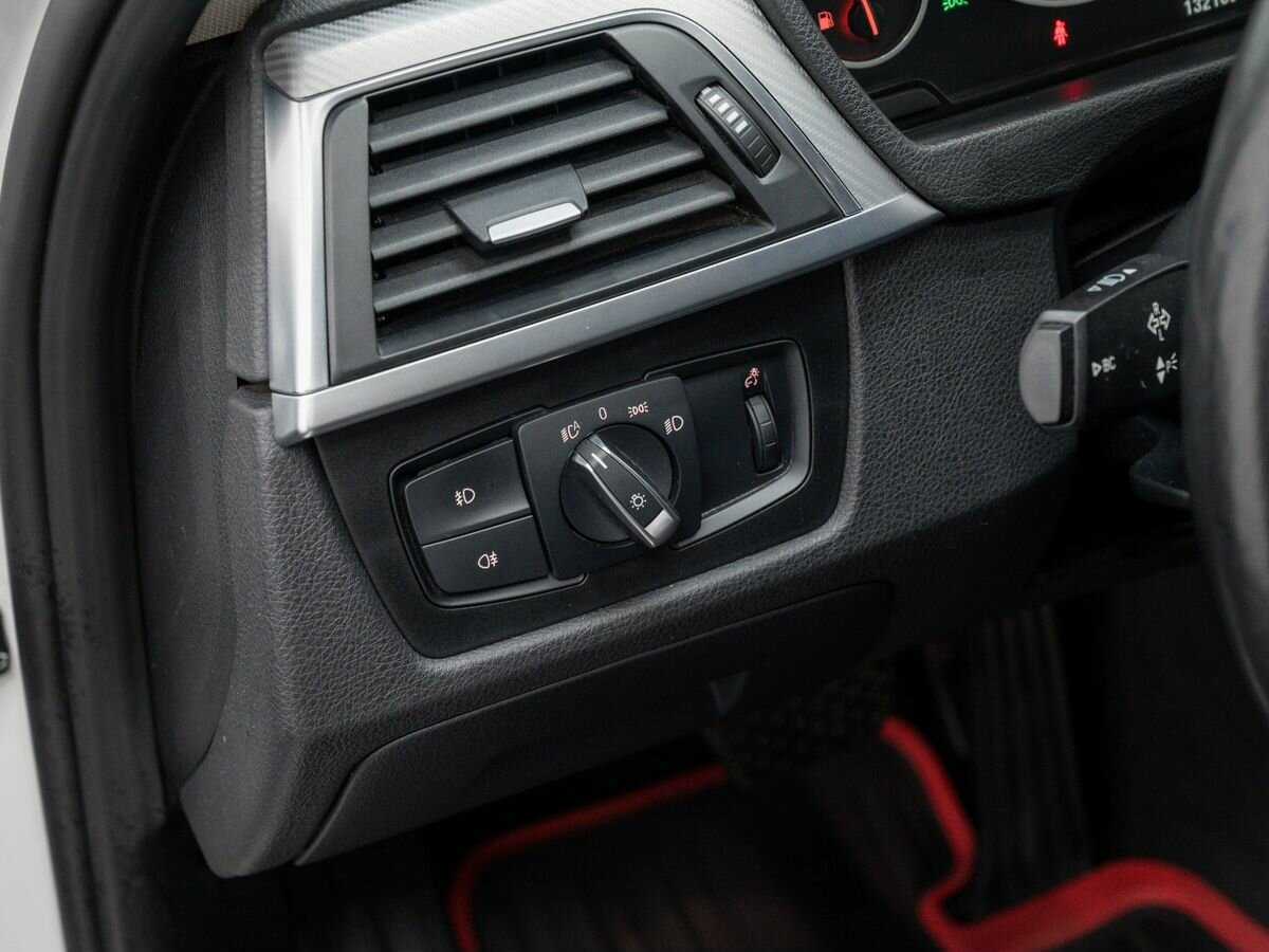 Купить BMW 3 серии 320d xDrive, 2017, 132 105 км, фото №16