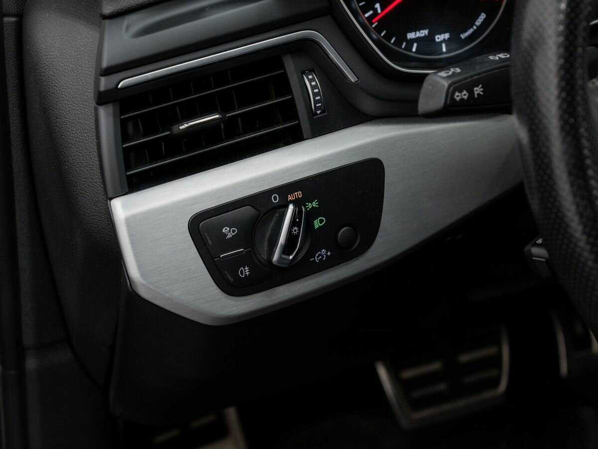 Купить Audi A4, 2017, 130 000 км, фото №17