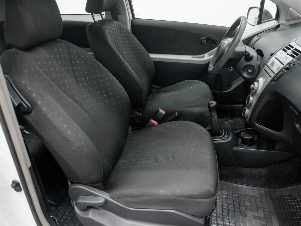 Купить Toyota Yaris, 2008, 200 000 км, фото №8