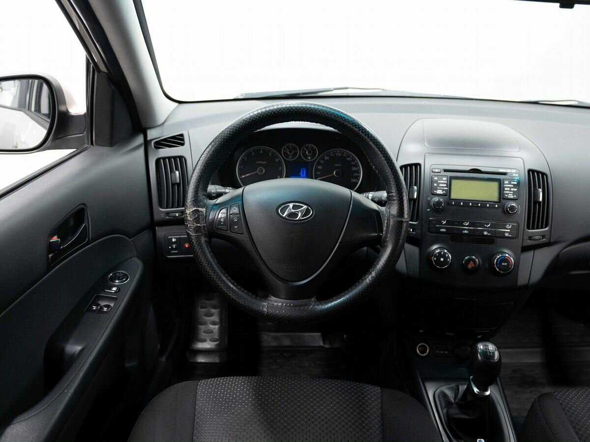 Купить Hyundai i30, 2010, 252 640 км, фото №14
