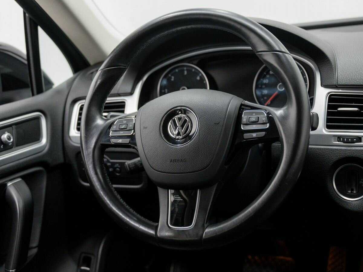 Купить Volkswagen Touareg, 2016, 151 040 км, фото №11