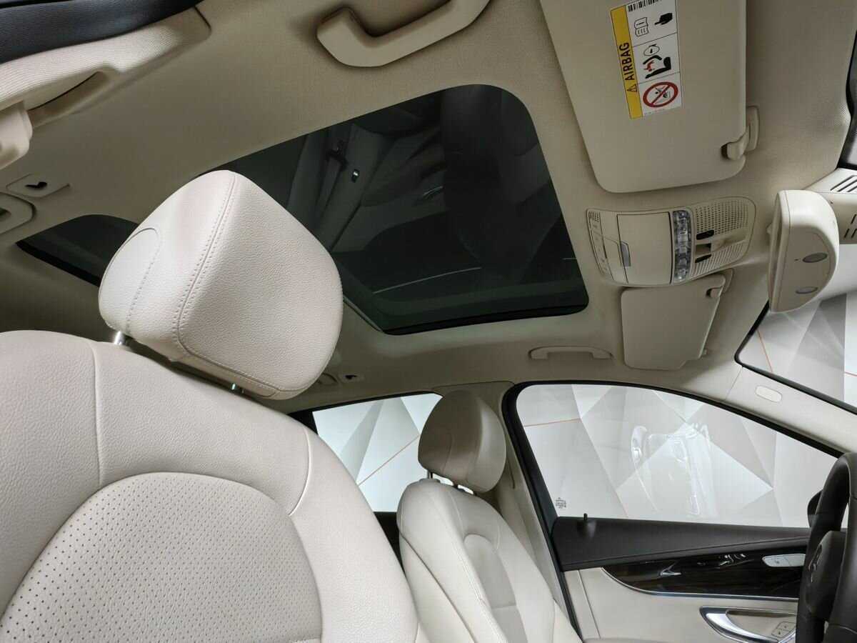 Купить Mercedes-Benz GLC 300, 2016, 135 198 км, фото №17