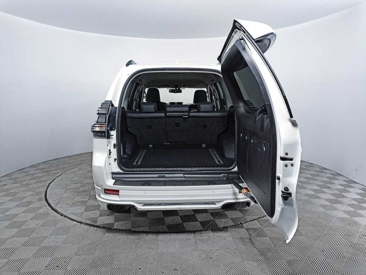 Купить Toyota Land Cruiser Prado, 2017, 128 641 км, фото №10