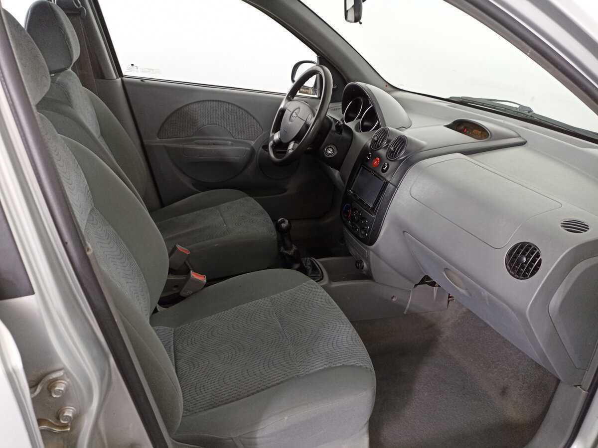 Купить Chevrolet Aveo, 2004, 185 437 км, фото №9