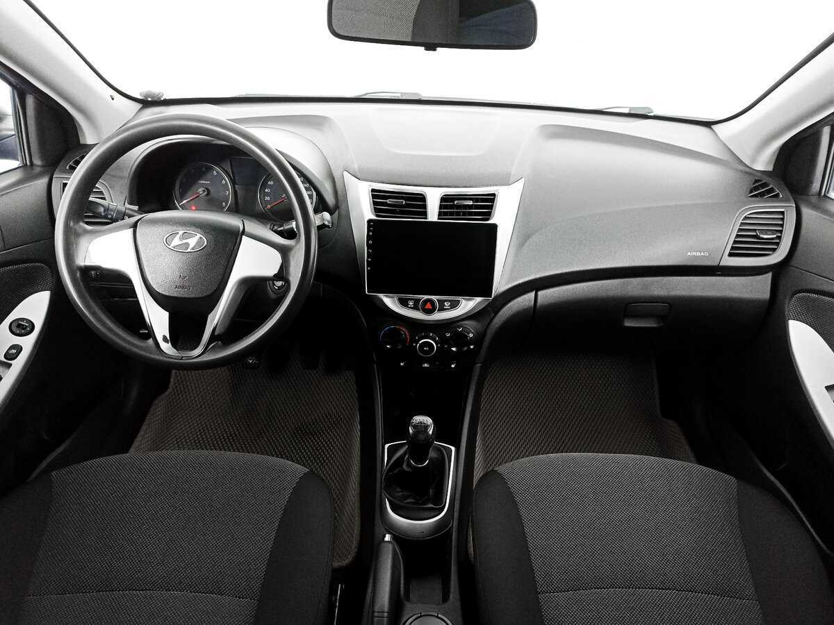 Купить Hyundai Solaris, 2011, 186 396 км, фото №12