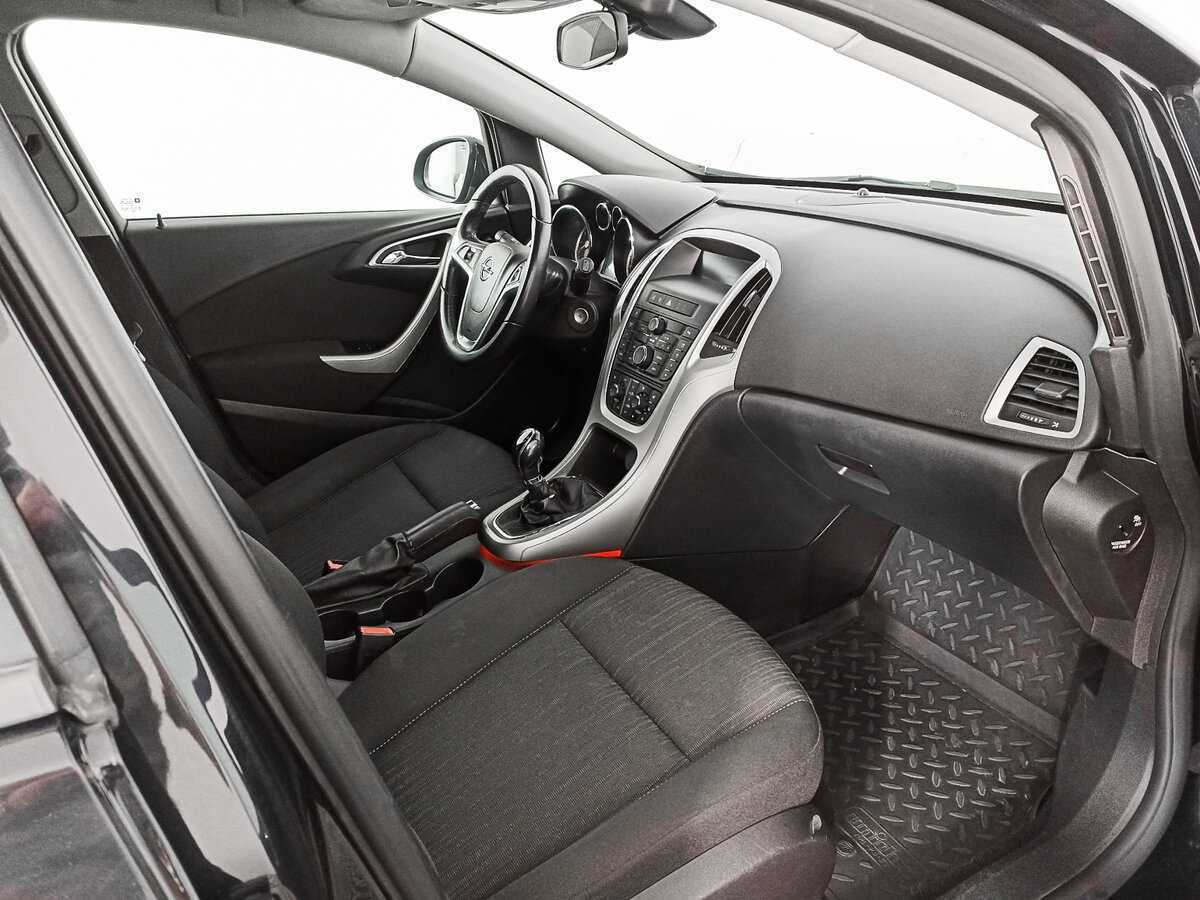 Купить Opel Astra, 2011, 140 202 км, фото №9