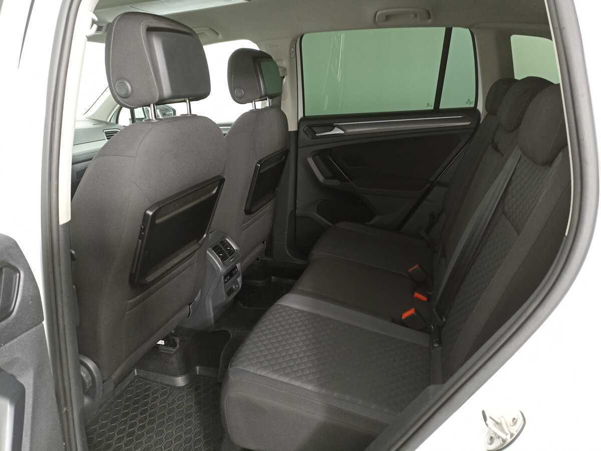 Купить Volkswagen Tiguan, 2017, 165 998 км, фото №10