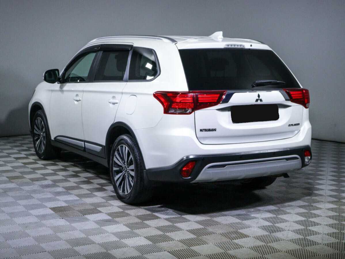 Купить Mitsubishi Outlander, 2018, 60 120 км, фото №7