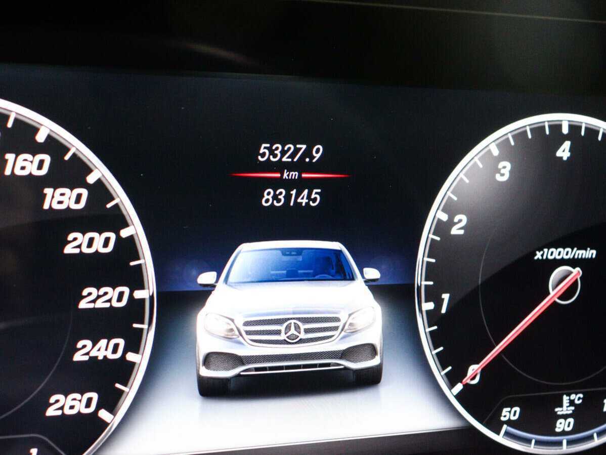 Купить Mercedes-Benz E-Класс 200, 2017, 83 100 км, фото №11