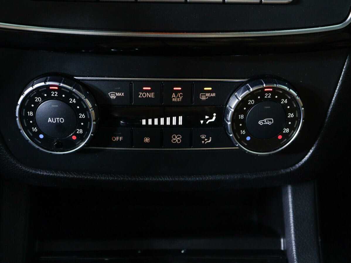 Купить Mercedes-Benz GLE 350 d, 2015, 127 110 км, фото №17