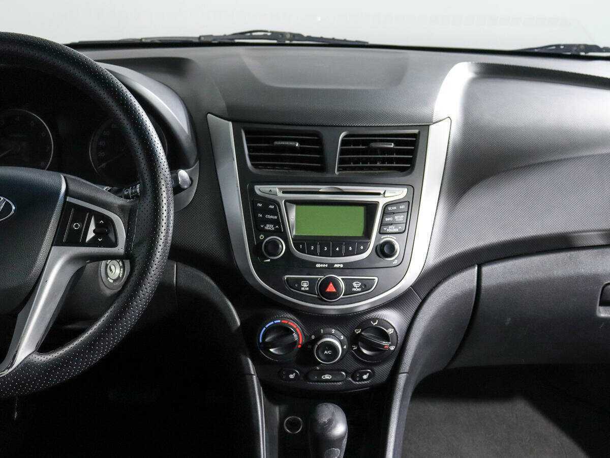 Купить Hyundai Solaris, 2011, 190 284 км, фото №13