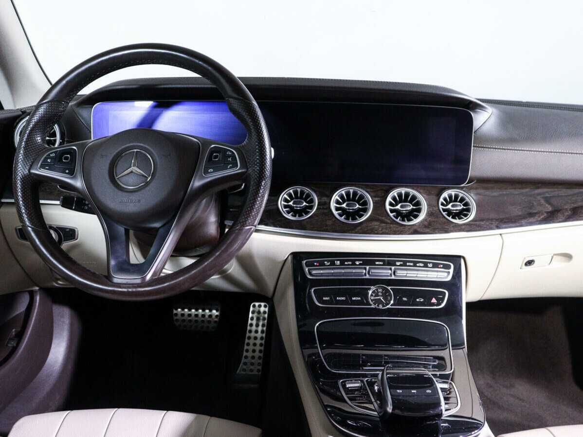 Купить Mercedes-Benz E-Класс 300, 2018, 118 255 км, фото №12
