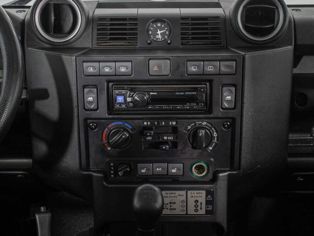 Купить Land Rover Defender 110, 2013, 71 545 км, фото №17