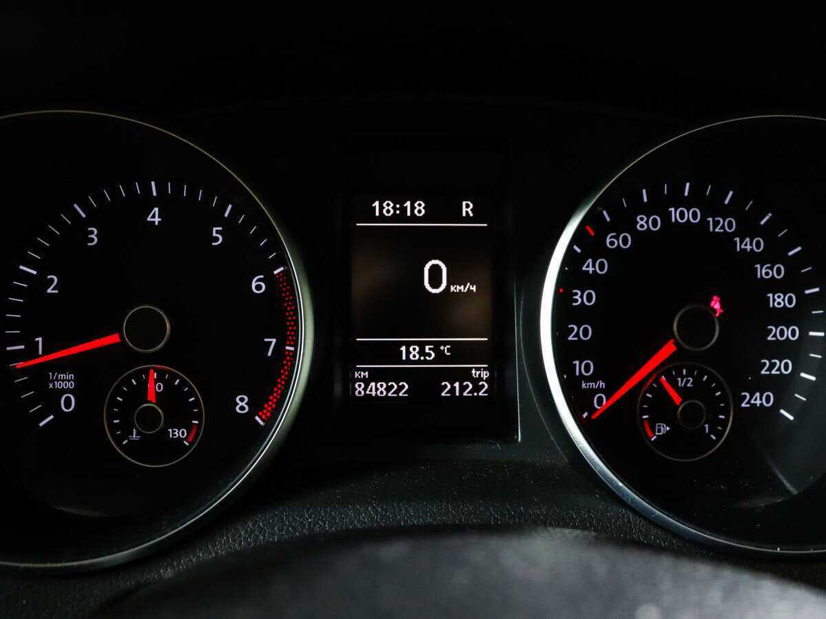 Купить Volkswagen Golf, 2012, 84 820 км, фото №9