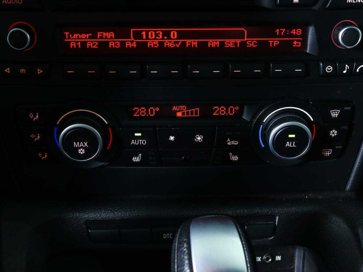 Купить BMW X1 18i, 2010, 117 538 км, фото №16