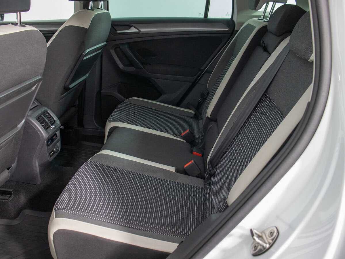 Купить Volkswagen Tiguan, 2019, 124 474 км, фото №11
