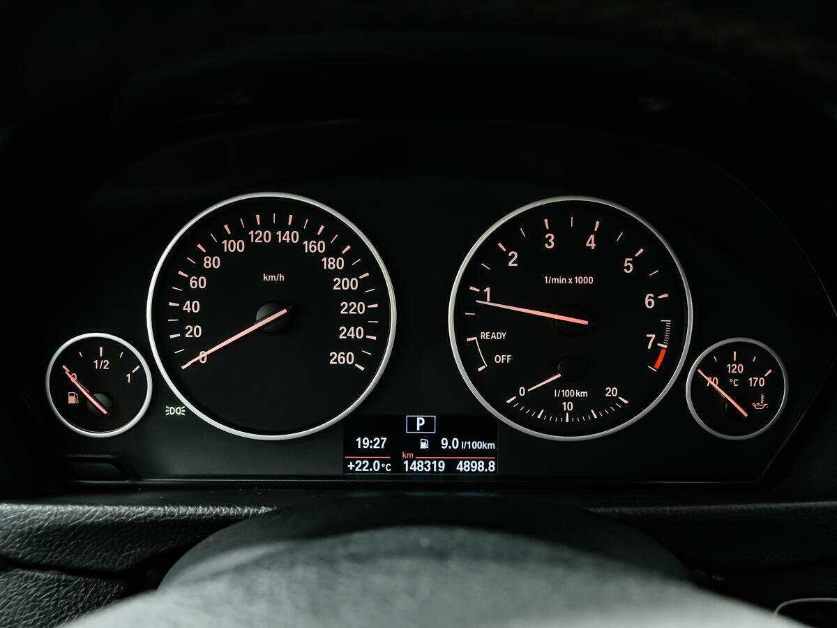 Купить BMW 3 серии 320i, 2013, 148 314 км, фото №10