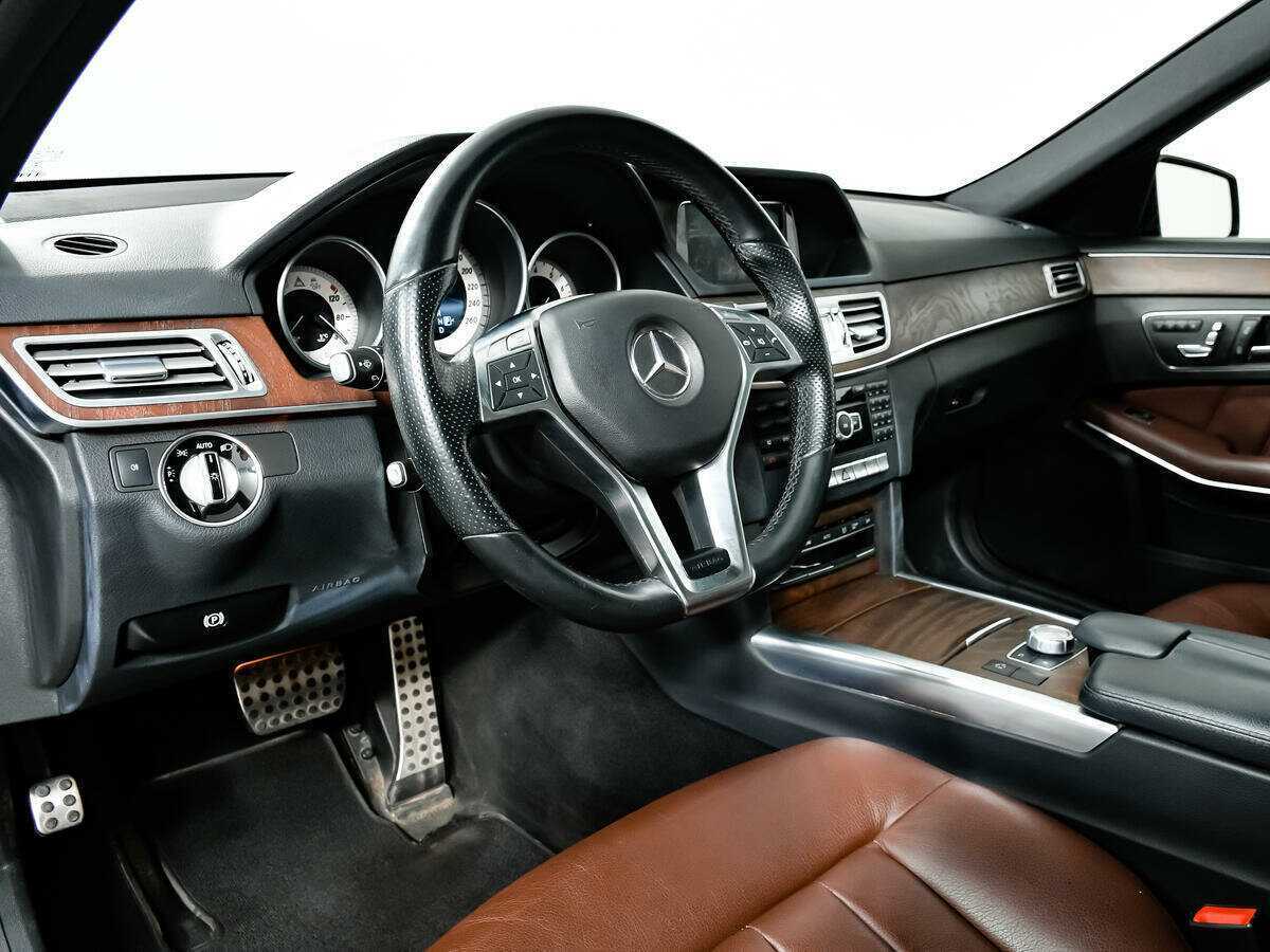 Купить Mercedes-Benz E-Класс 300, 2013, 99 118 км, фото №11