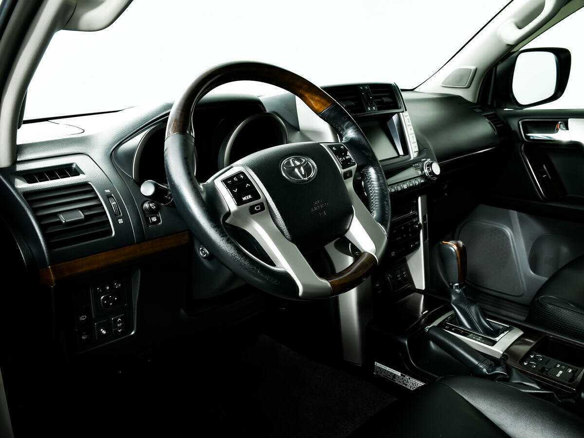 Купить Toyota Land Cruiser Prado, 2011, 137 470 км, фото №13