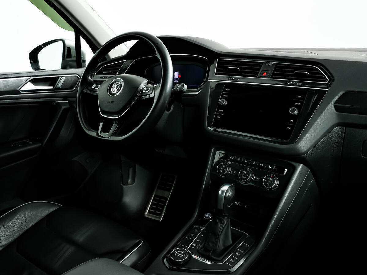 Купить Volkswagen Tiguan, 2020, 107 813 км, фото №9