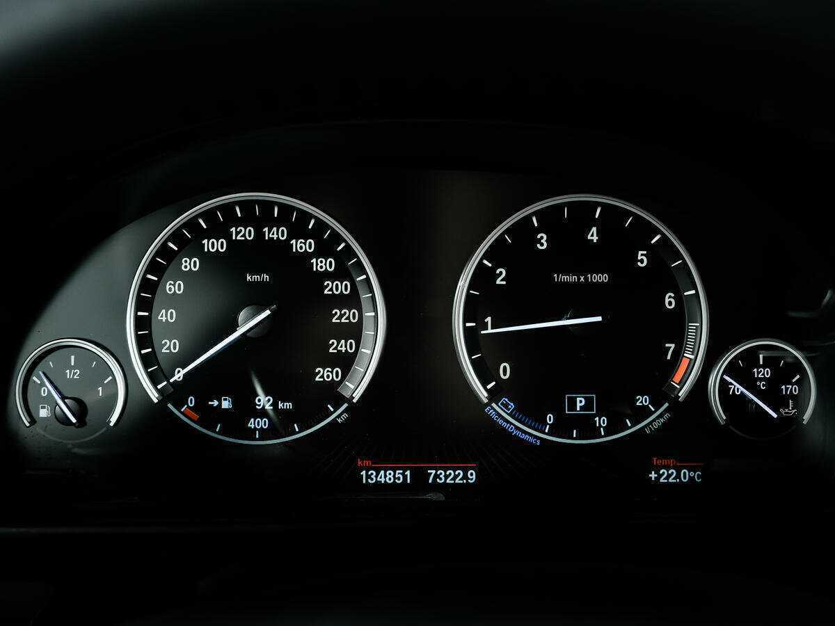 Купить BMW 5 серии 520i, 2014, 134 850 км, фото №9