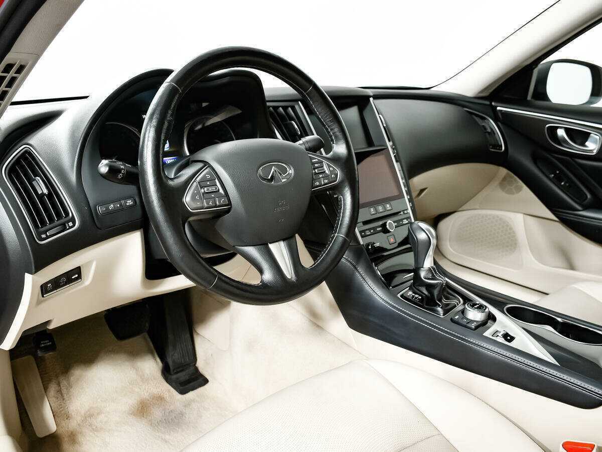 Купить Infiniti Q50, 2015, 130 477 км, фото №12