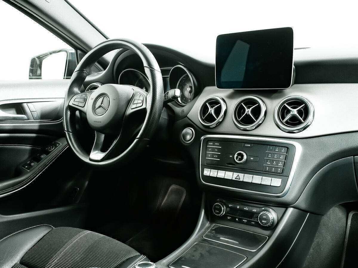 Купить Mercedes-Benz GLA 250, 2019, 46 377 км, фото №9
